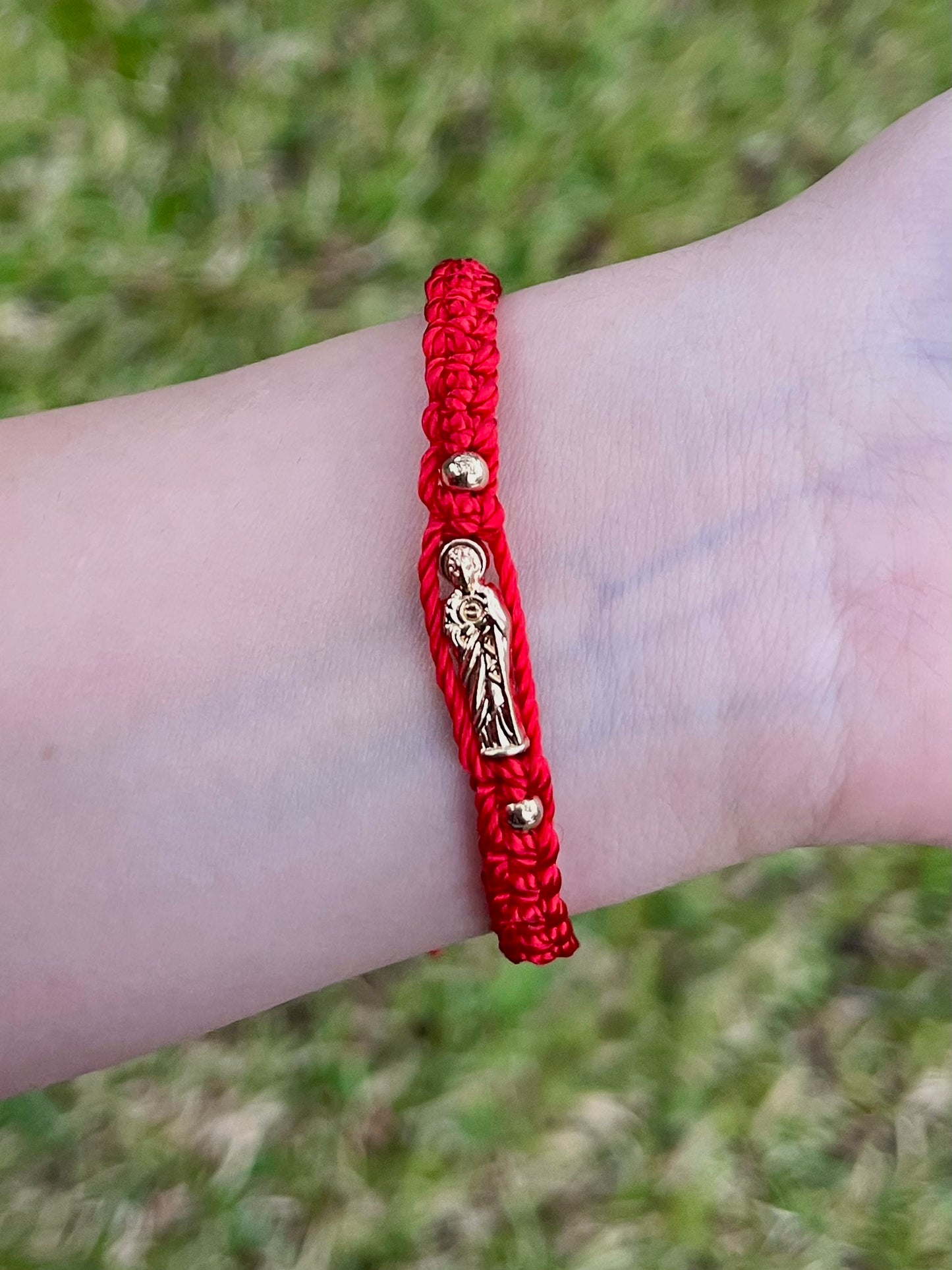 Red San Judas Thread Bracelet